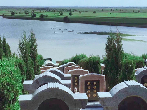 圣河山墓园特价多多