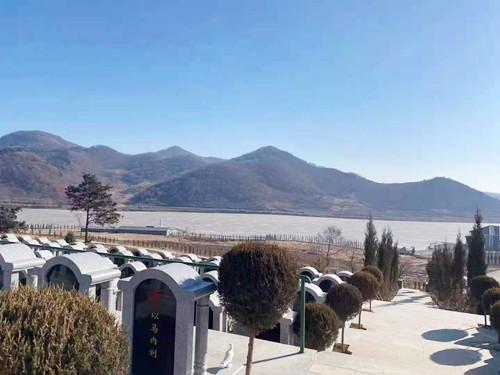 青云山墓园电话